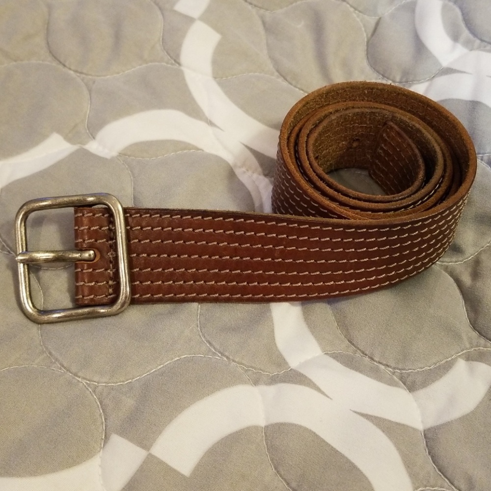American Eagle leather belt